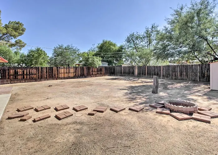 Renovated Gomez Casita W/ Yard < 7 Mi To Dt *