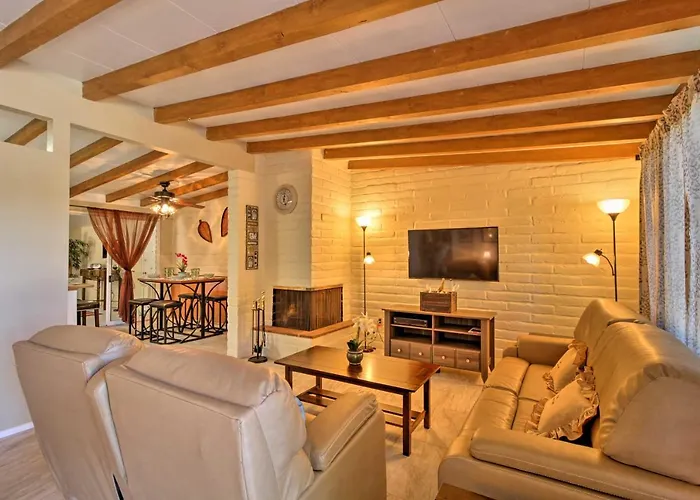 Renovated Gomez Casita W/ Yard < 7 Mi To Dt Ferienhaus *